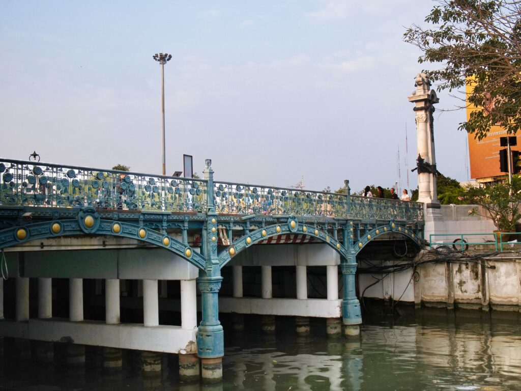 Phan Fa Lilat Bridge, Bangkok