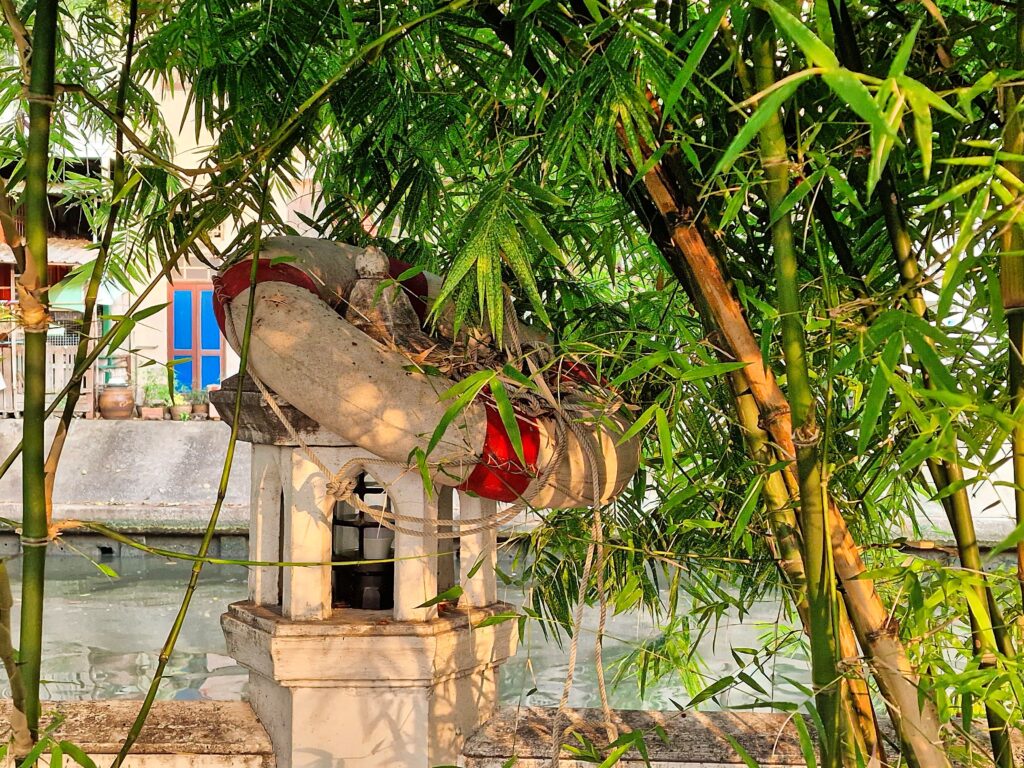 Entlang des Mahakan Fort Park - Bangkok