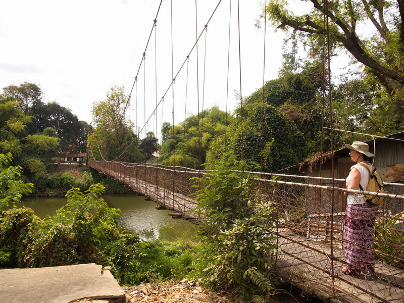 Bambus-Hängebrücke